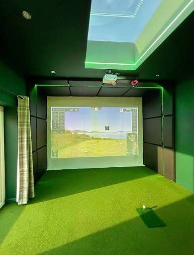 Backyard building golf simulator with skylight